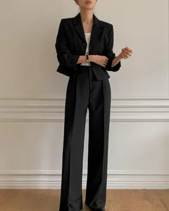 5 Essential Fashion Items to Elevate Your Professional Office Style - image 8