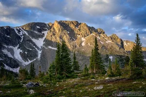 Breathtaking Views: Exploring the Most Majestic Mountain Range in North America - image 4