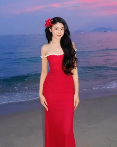 Quyen Linh's Daughter Stuns in Mysterious Red Bodycon Dress - image 1