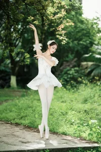 YiTuYu Art Language Vol.9920: Stunning Fine Art Portraits of Xin Yu - image 10