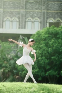 YiTuYu Art Language Vol.9920: Stunning Fine Art Portraits of Xin Yu - image 2