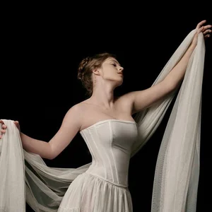Russian Hot Mom Stuns in Angelic and Ethereal New Photoshoot - image 9