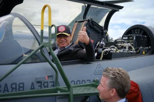 The Challenges Facing the F-16 Fighting Falcon in the Colombian Defense Market - image 4