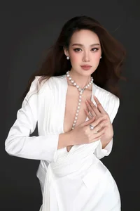 Hoang Thuy Stuns Fans: See Her Sculpted Physique in Latest Photoshoot - image 8