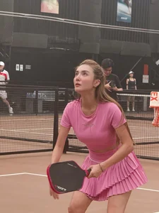 Lê Khánh Chi Shines on the Pickleball Court: A U40 Beauty Icon - image 4