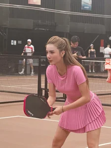 Lê Khánh Chi Shines on the Pickleball Court: A U40 Beauty Icon - image 2