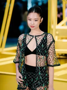 The Viral Beauty Sensation Captivating Millions Globally on Social Media - image 4
