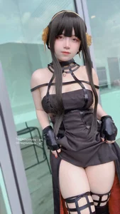 Stunning Yor Forger Cosplay by Angel Chan: Elegant Thorn Princess Spy x Family High-Quality Photography Collection (53P) - image 6