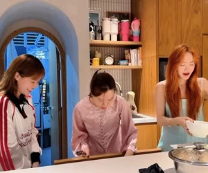Inside Pham Quynh Anh’s Million-Dollar Kitchen: A Perfect Blend of Luxury and Modern Functionality - image 10