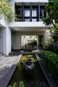 2026 Home Water Feature and Landscape Design Ideas for a Relaxing Atmosphere - image 12