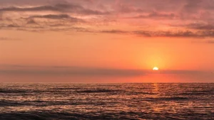 Ultimate Collection of 99+ Beautiful and Romantic Sunrise Photos - image 32