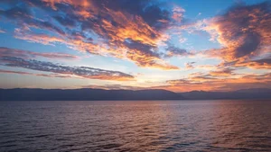 Ultimate Collection of 99+ Beautiful and Romantic Sunrise Photos - image 42