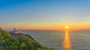Ultimate Collection of 99+ Beautiful and Romantic Sunrise Photos - image 4