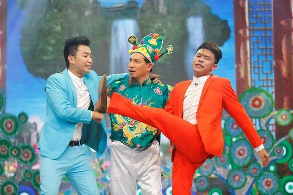 Mentoring the Next Generation: The Actor Guiding NSND Cong Ly's Son