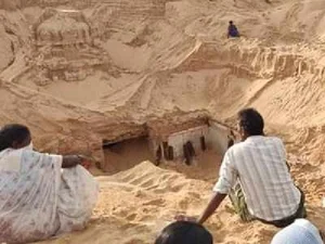 The Mysterious Ancient Indian Temple Buried Under Sand for Nearly 100 Years - image 5