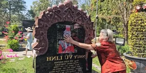 Hong Phuong and Thanh Thanh Tam Conflict Over Vu Linh Grave Maintenance - image 0