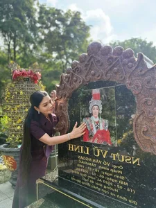 Hong Phuong and Thanh Thanh Tam Conflict Over Vu Linh Grave Maintenance - image 4