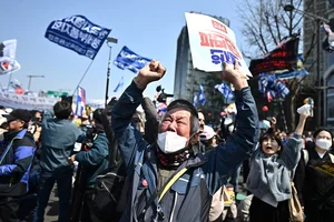 South Korean President Yoon Suk-yeol Impeached Amid Political Crisis - image 2