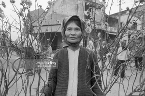 Nostalgic Photos of Vietnamese Lunar New Year Tet 50 Years Ago - image 4