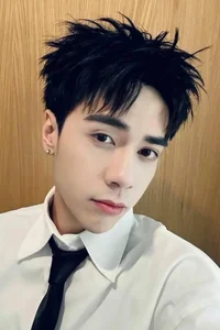Discover the Most Stylish and Captivating Photos of Quang Hung MasterD - image 36