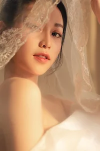 Pure Everyday Beauty of the Breakout Actress in Crime Drama Biet Duoc Den - image 11
