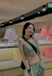 Pure Everyday Beauty of the Breakout Actress in Crime Drama Biet Duoc Den - image 0