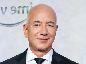 How Tech Billionaires Are Investing Millions to Achieve Longevity - image 7
