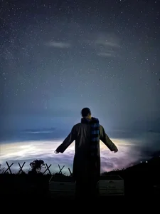 Star Gazing on Ta Xua Peak: A Dreamy Adventure for Backpackers - image 1