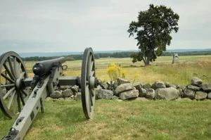 The Haunting Mysteries of the Gettysburg Battlefield: Ghostly Sounds and Legends - image 2