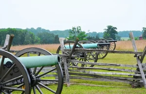 The Haunting Mysteries of the Gettysburg Battlefield: Ghostly Sounds and Legends - image 1