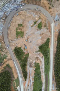 Expanding the Scenic An Khe Pass: Mountain Carving Infrastructure Project - image 1