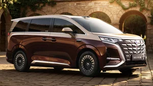 Denza D9 2026: The Future of Luxury MPVs with 9-Minute Ultra-Fast Charging - image 4