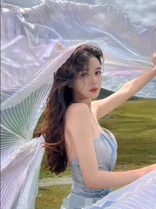 Stunning Chinese Influencer Captivates Netizens with Ethereal Goddess-Like Visuals - image 3