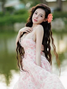 Ngan 98 Stuns in Feminine Style: A Bold Fashion Statement That Captures Attention - image 6