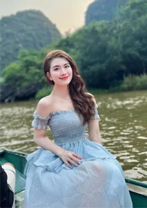 Stunning Nghe An MC with Unique Name Captivates Audiences - image 9
