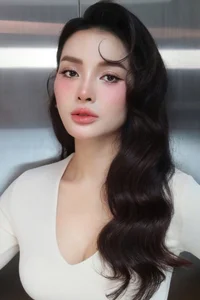 Style Spotlight: Doan Thien An Turns Heads in Daring Sheer Fashion - image 0