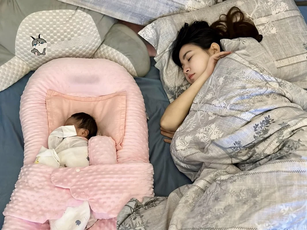 Kha Ly and Thanh Duy Share First Adorable Photos of Their Newborn Daughter