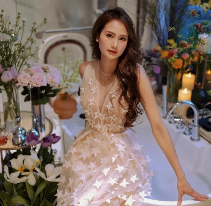 Stunning Vietnamese Bride Captivates Social Media in Beautiful Cross-Border Wedding
