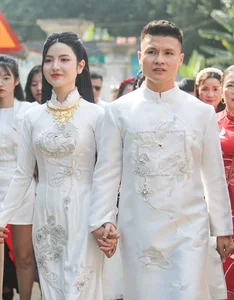 How Quang Hai Handles Drama: A Masterclass in Maintaining Public Composure - image 1