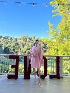 Pham Huong: From Beauty Queen to Sophisticated Business Entrepreneur - image 2