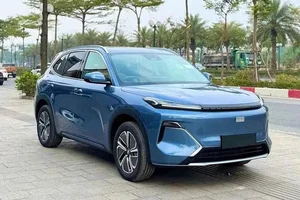 Geely Launches EX2 And EX5 EM-i SUVs Starting At 459 Million VND - image 0