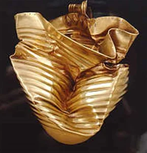 Stranger Finds Mysterious Aluminum Fragment and Discovers Its Shocking Origin - image 4