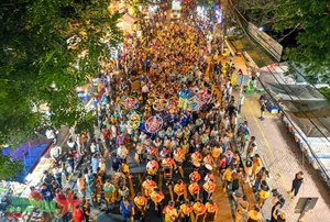 Ho Chi Minh City Comes Alive with Vibrant Mid-Autumn Festival Celebrations - image 4