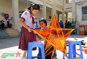 Ho Chi Minh City Comes Alive with Vibrant Mid-Autumn Festival Celebrations - image 13