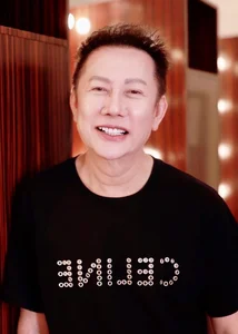 Mr. Nawat Addresses Rumors Regarding Thuy Tien's Crown - image 1