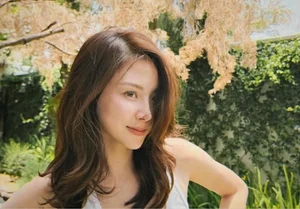 Baifern Pimchanok: 17 Years of Timeless Beauty and Chic U35 Style - image 10