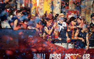 Catalonia Celebrates: FC Barcelona's Historic Triple Trophy Victory Parade - image 3
