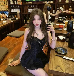 Chic Chinese Fashion Trends 2026: Inspiring Short Skirt Outfits and Photography - image 6