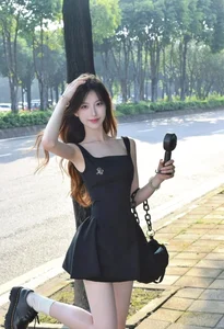 Chic Chinese Fashion Trends 2026: Inspiring Short Skirt Outfits and Photography - image 2