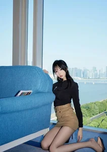 Chic Chinese Fashion Trends 2026: Inspiring Short Skirt Outfits and Photography - image 9